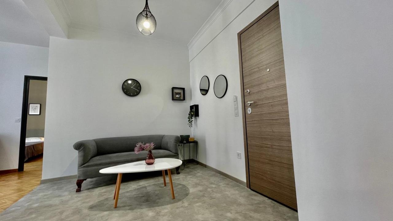Gorgeous Renovated Apt. Close To Metro And Cultural Sites! Athens Exterior photo