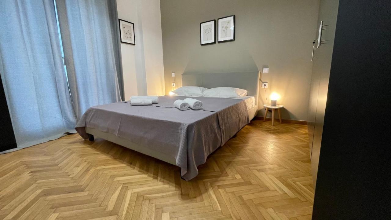 Gorgeous Renovated Apt. Close To Metro And Cultural Sites! Athens Exterior photo