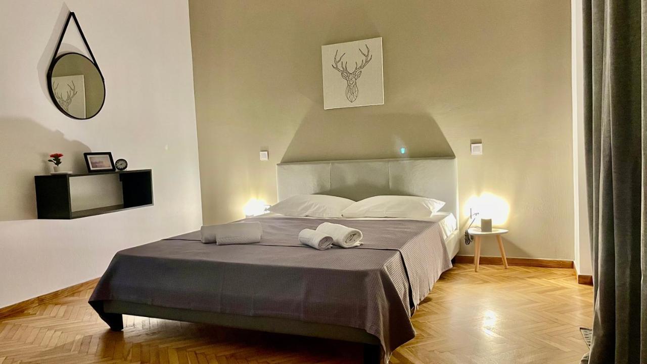 Gorgeous Renovated Apt. Close To Metro And Cultural Sites! Athens Exterior photo